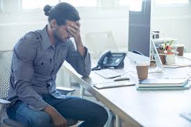 WHY MOST PEOPLE FAIL AT THEIR FIRST ONLINE BUSINESS (AND HOW TO SUCCEED)