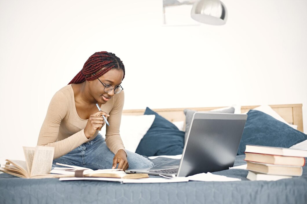 10 Must-Read Books for Remote Workers in 2025: Transform Your Home Office Into a Productivity Powerhouse